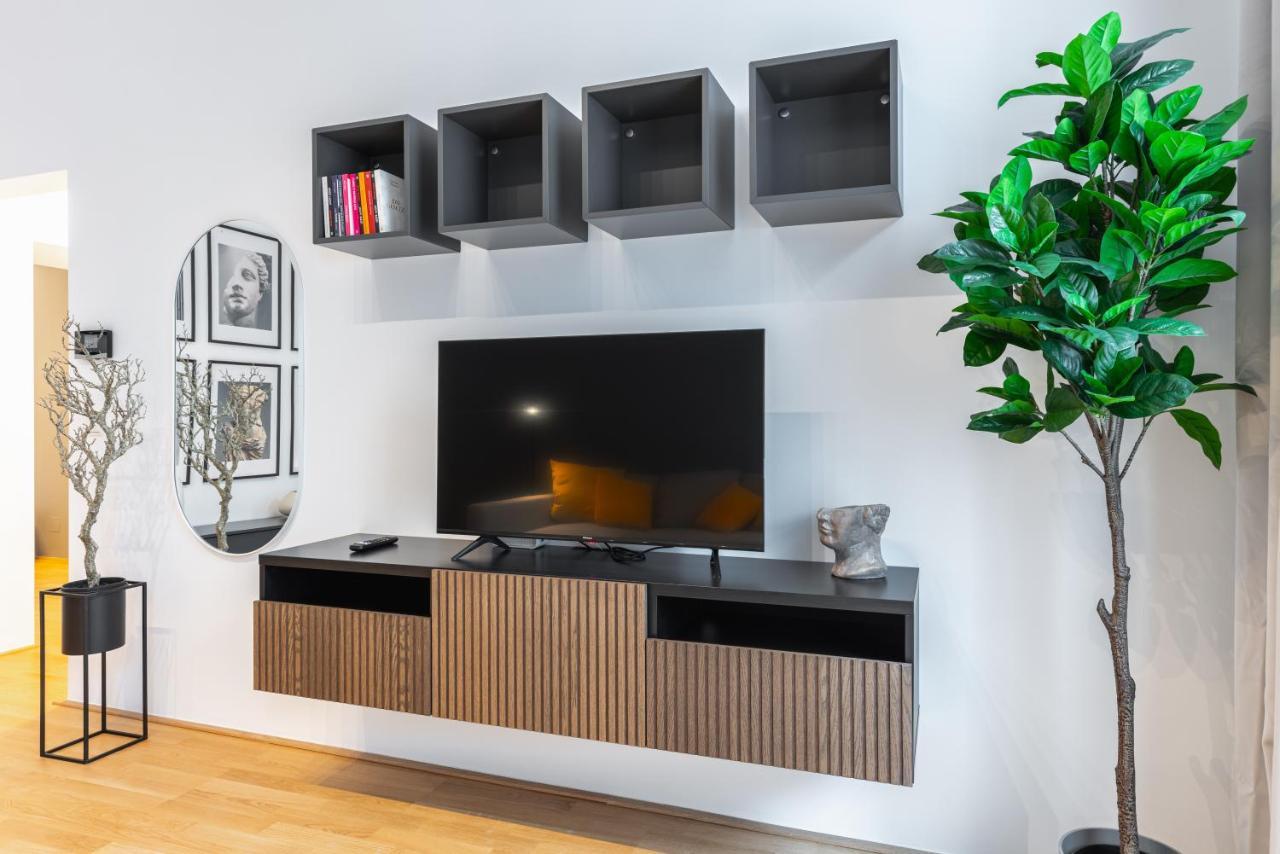 Trendy Apt With - Smart Tv, Coffee Machine In Meidling Viena Exterior foto